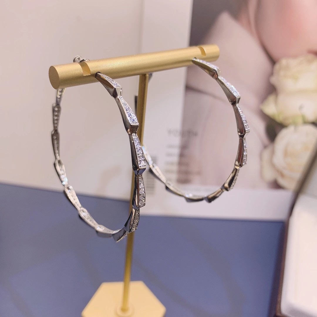 Luxury Geometry Circle Cubic Z - огляд і ціна Women Accessories Dubai